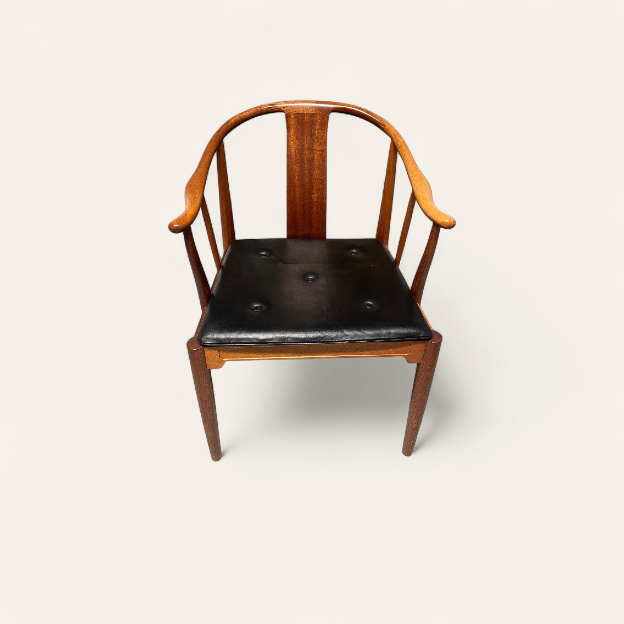 Kinastolen / Hans Wegner