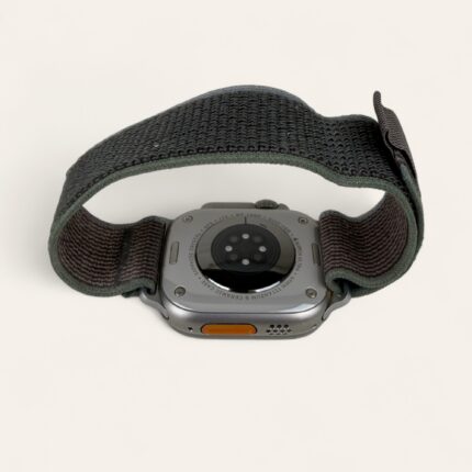 Apple watch Ultra 49mm titanium Saphire Crystal GPS