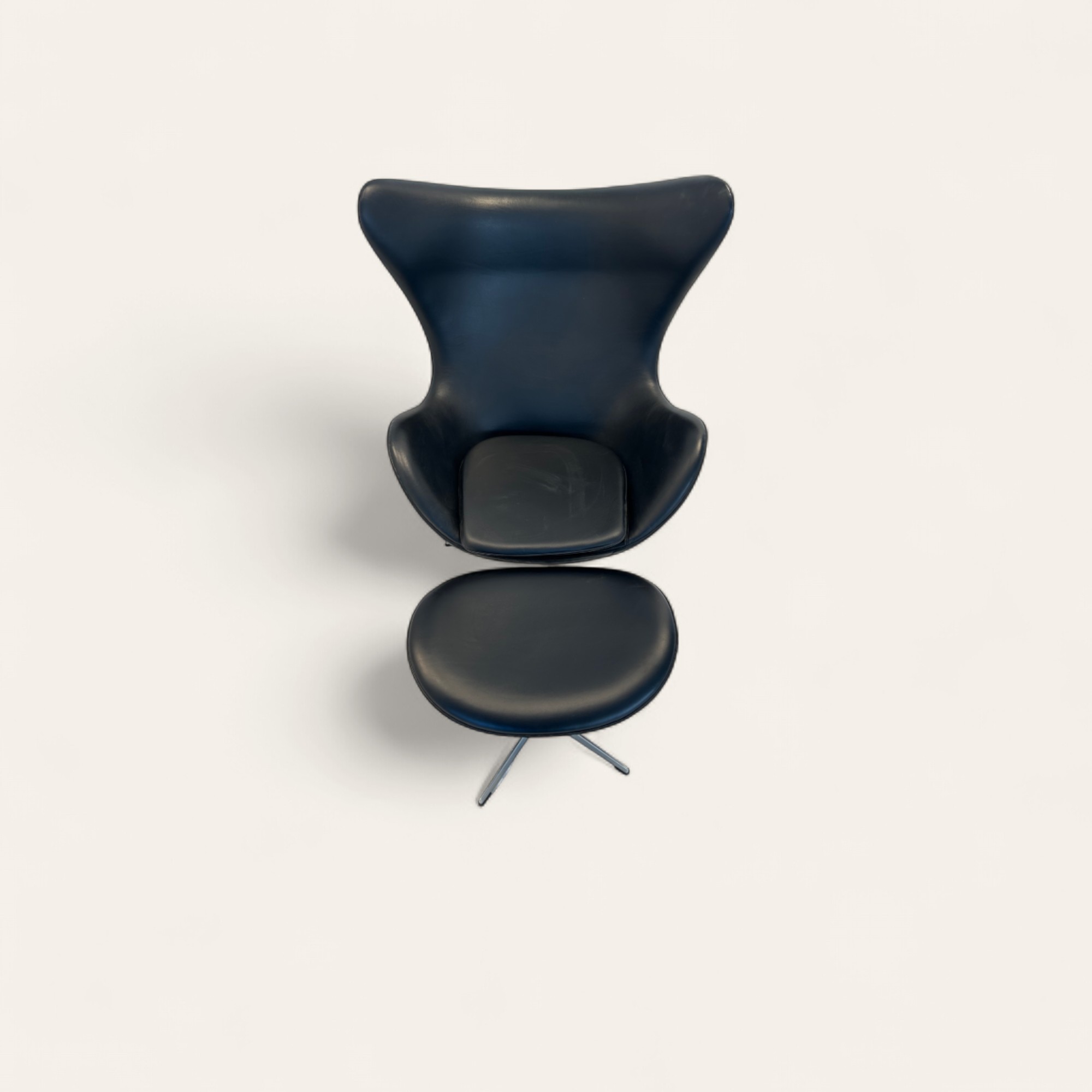 Arne Jacobsen æg + skammel