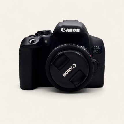 Canon EOS 850D 40mm