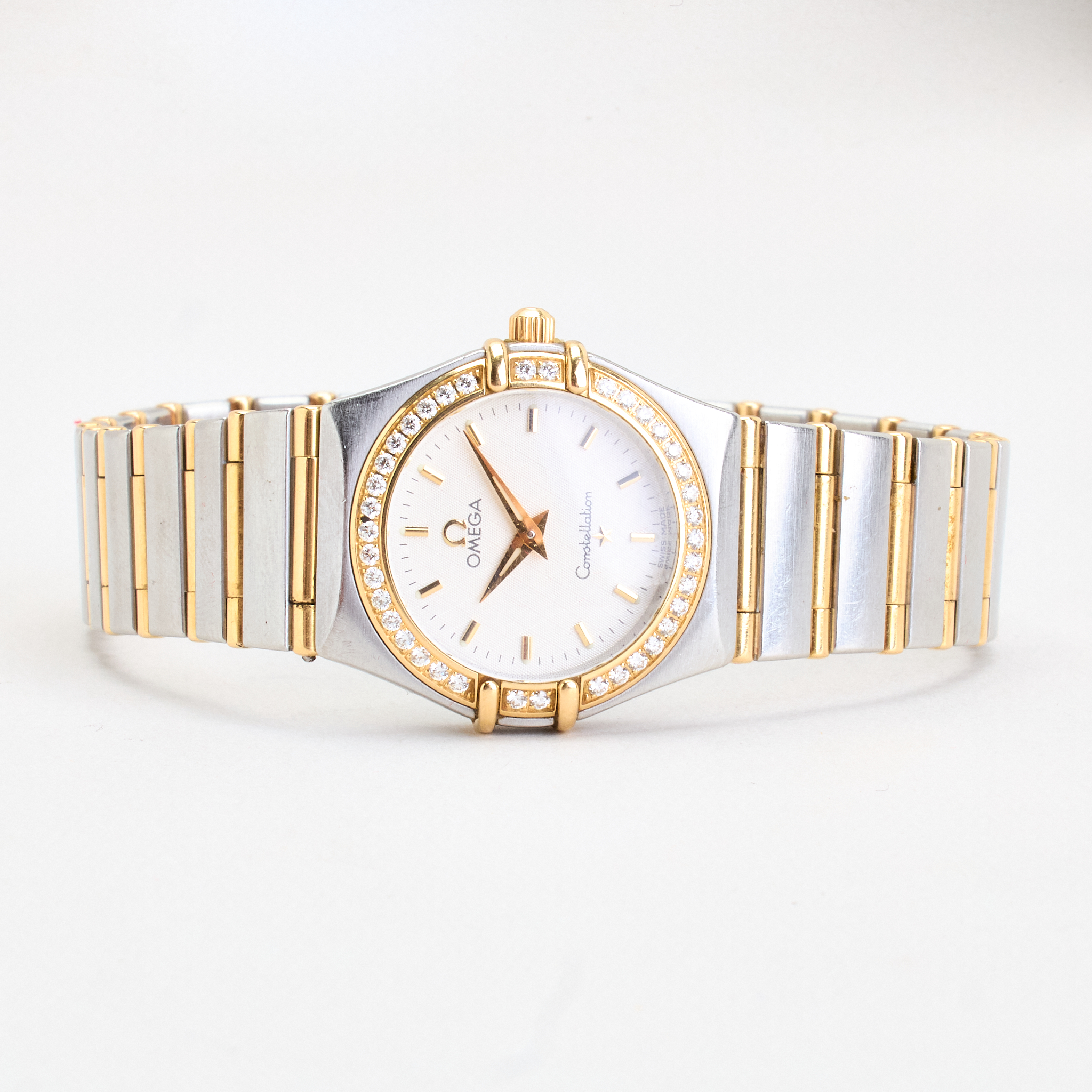 Omega, Constellation