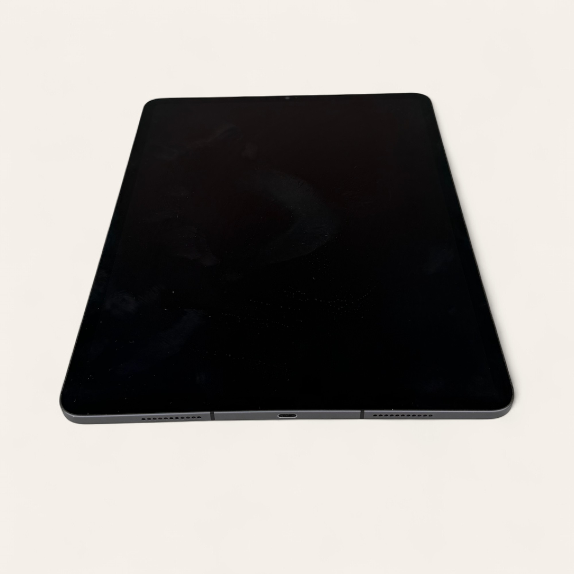 Ipad Pro 5 gen 12.9/256/WIFI – Pen og keyboard medfølger