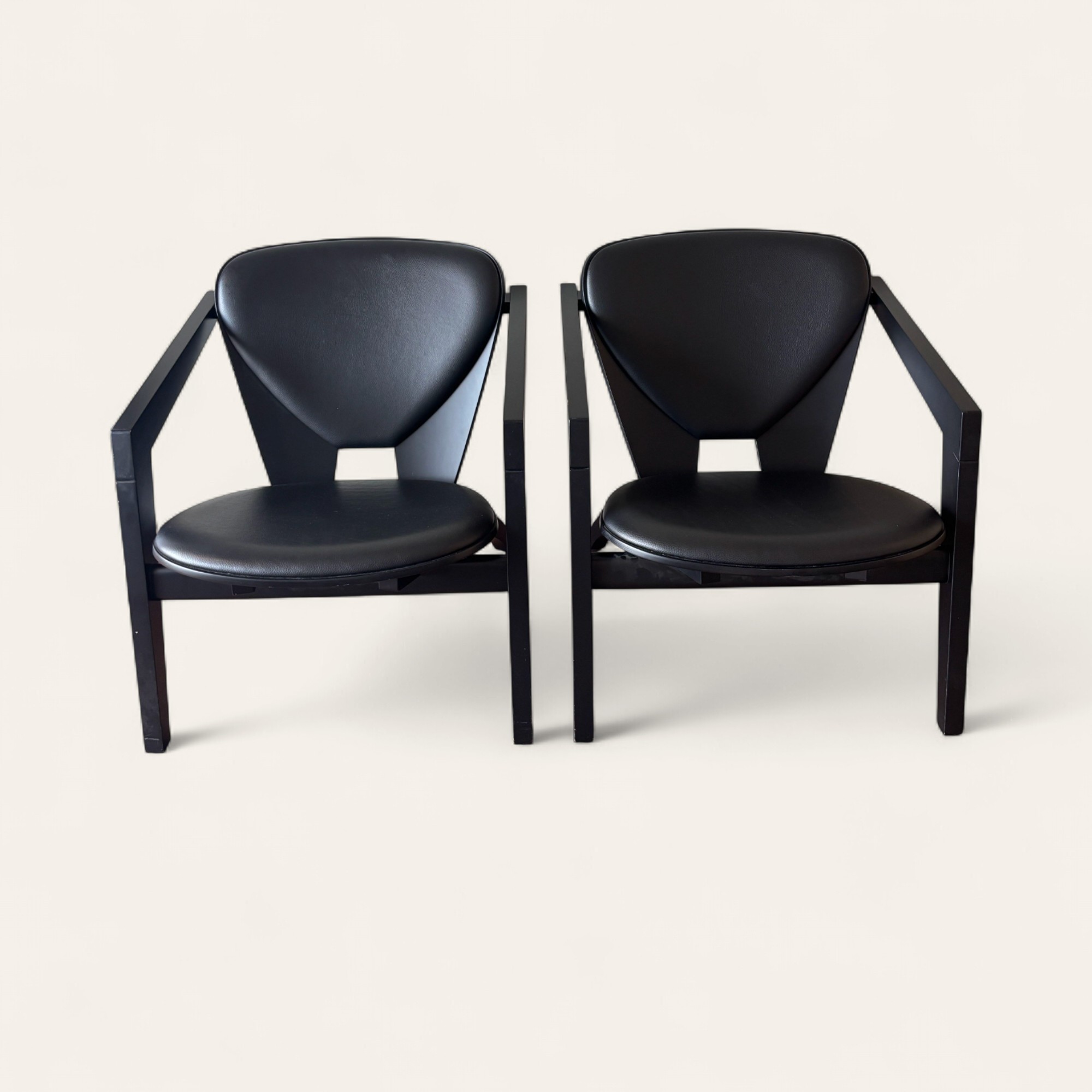 Hans J. Wegner GE 460 Butterfly Chair i sort læder og træ
